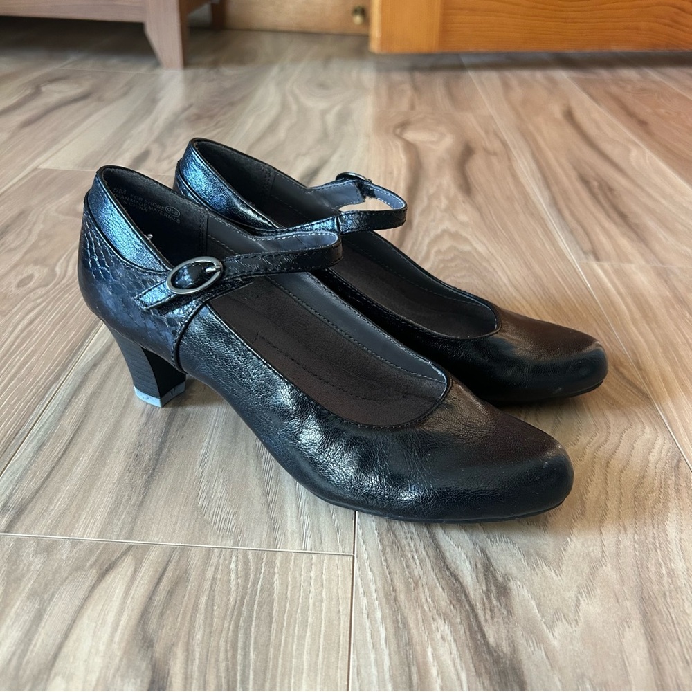Elegant Black Mary Jane Heels